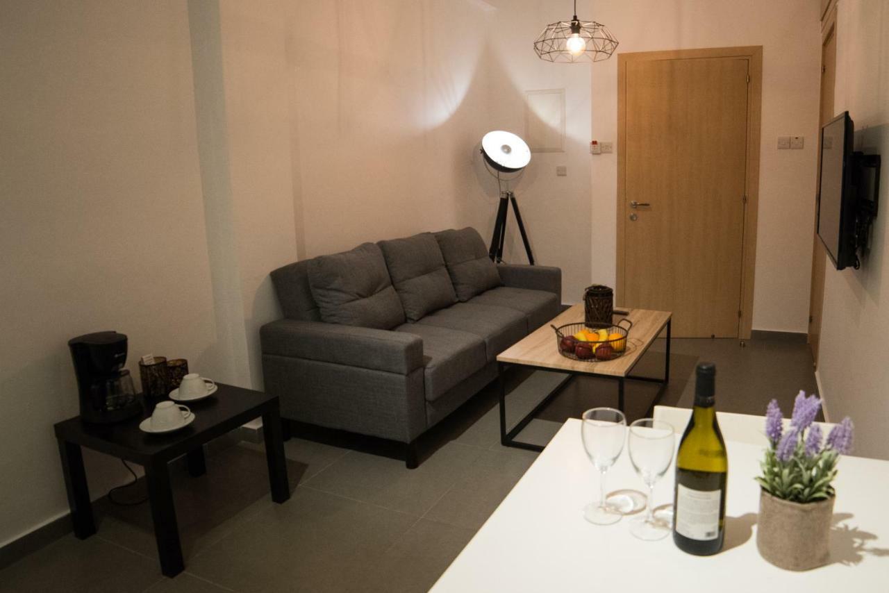 MCPlaces Holiday Apartments Paphos Exterior foto